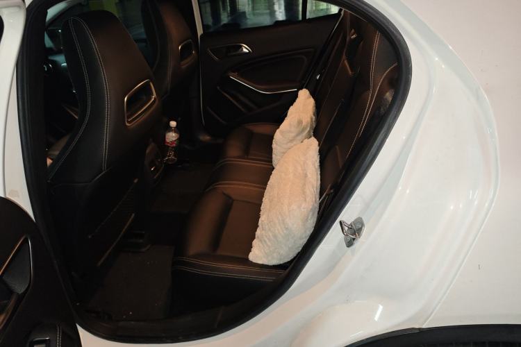 Used Mercedes-Benz GLA 2018 GLA 200 Sport Edition Left Rear Seat