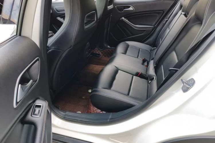 Used Mercedes-Benz GLA 2018 GLA 200 Sport Edition Left Rear Seat
