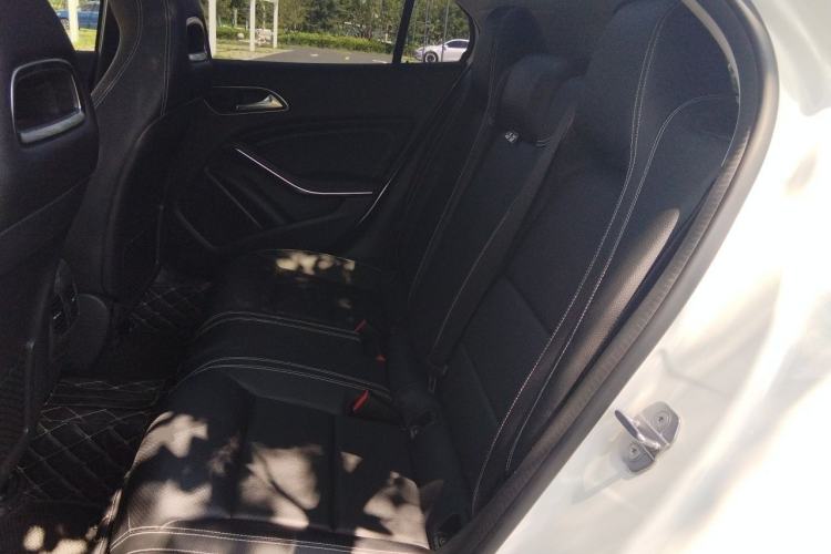 Used Mercedes-Benz GLA 2018 GLA 220 4MATIC Sport Edition Left Rear Seat