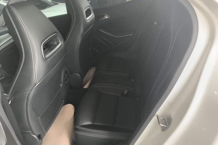 Used Mercedes-Benz GLA 2018 GLA 200 Fashion Model Left Rear Seat