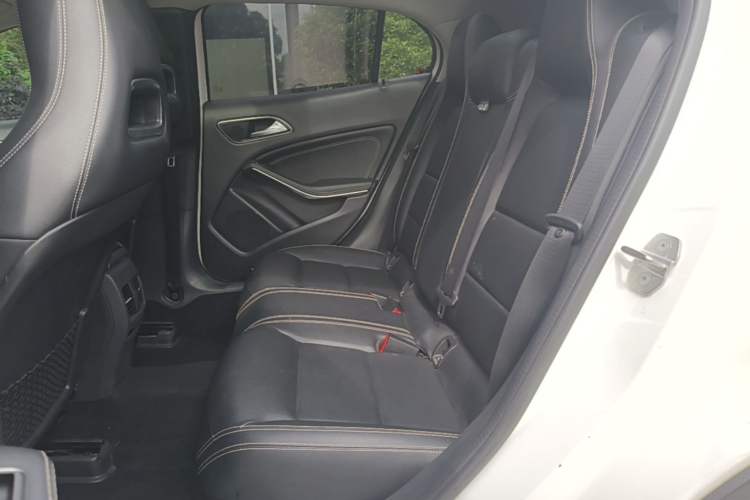 Used Mercedes-Benz GLA 2018 GLA 200 Sport Edition Left Rear Seat
