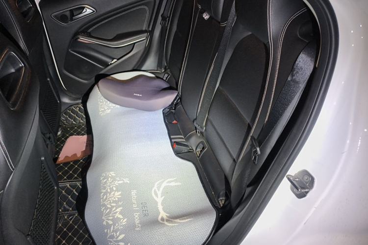 Used Mercedes-Benz GLA 2018 GLA 200 Fashion Model Left Rear Seat