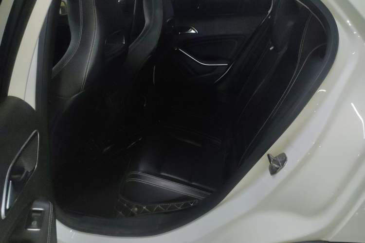Used Mercedes-Benz GLA 2018 GLA 200 Sport Edition Left Rear Seat