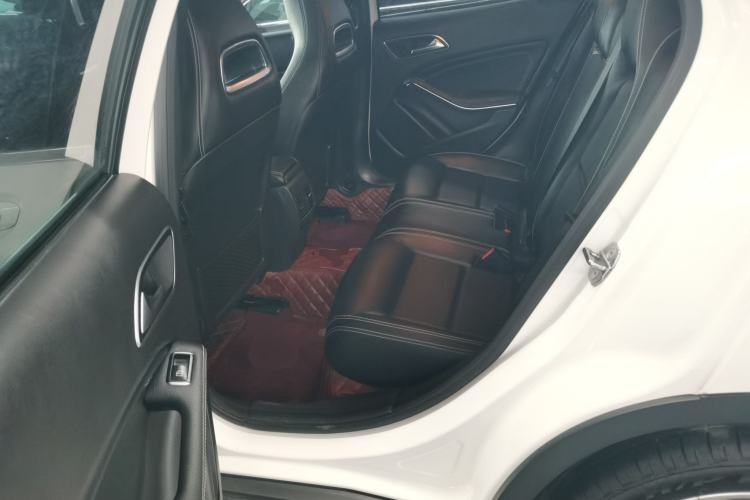 Used Mercedes-Benz GLA 2018 GLA 200 Sport Edition Left Rear Seat