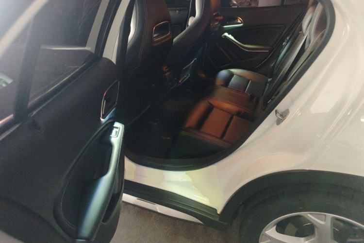 Used Mercedes-Benz GLA 2018 GLA 200 Sport Edition Left Rear Seat