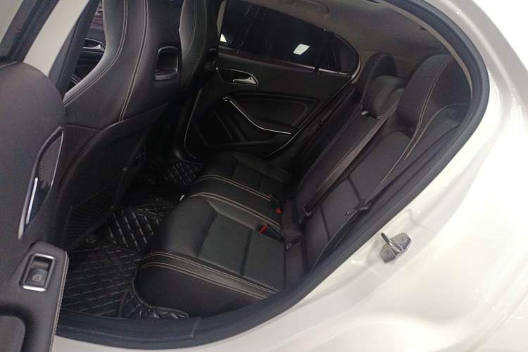 Used Mercedes-Benz GLA 2018 GLA 200 Sport Edition Left Rear Seat
