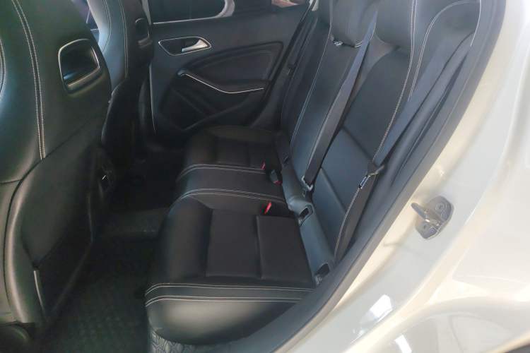 Used Mercedes-Benz GLA 2018 GLA 200 Fashion Model Left Rear Seat