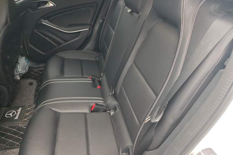 Used Mercedes-Benz GLA 2018 GLA 200 Sport Edition Left Rear Seat