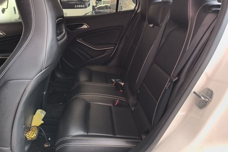 Used Mercedes-Benz GLA 2018 GLA 200 Fashion Model Left Rear Seat