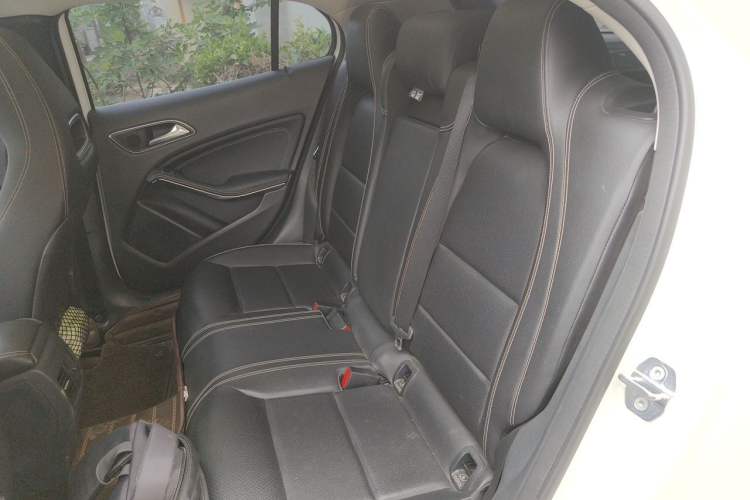 Used Mercedes-Benz GLA 2018 GLA 200 Sport Edition Left Rear Seat