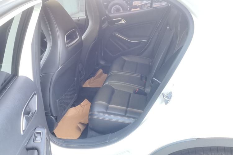 Used Mercedes-Benz GLA 2018 GLA 200 Fashion Model Left Rear Seat