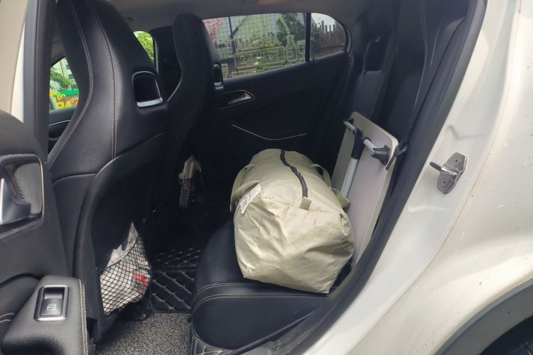 Used Mercedes-Benz GLA 2018 GLA 200 Sport Edition Left Rear Seat