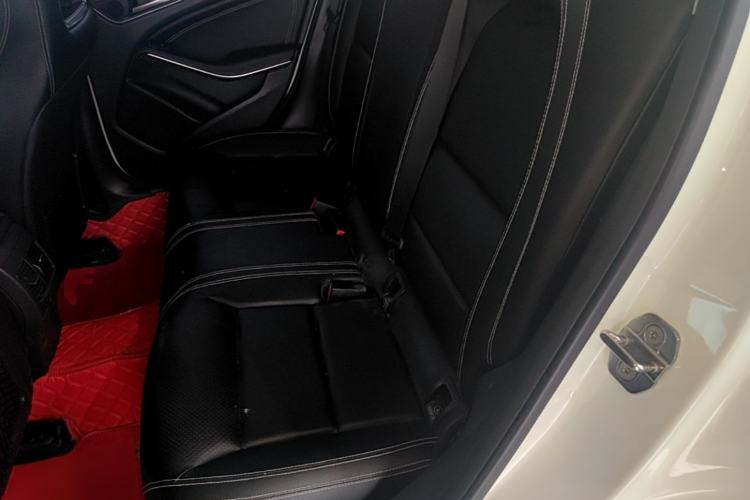 Used Mercedes-Benz GLA 2018 GLA 200 Fashion Model Left Rear Seat