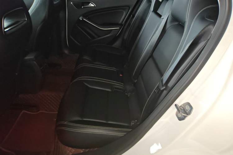 Used Mercedes-Benz GLA 2018 GLA 200 Sport Edition Left Rear Seat