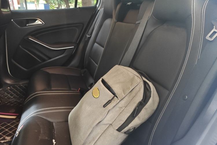 Used Mercedes-Benz GLA 2018 GLA 200 Fashion Model Left Rear Seat