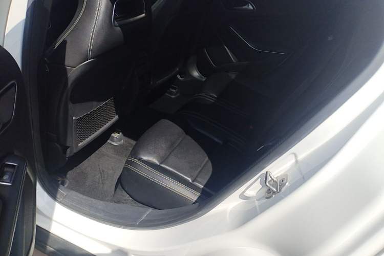 Used Mercedes-Benz GLA 2018 GLA 200 Sport Edition Left Rear Seat