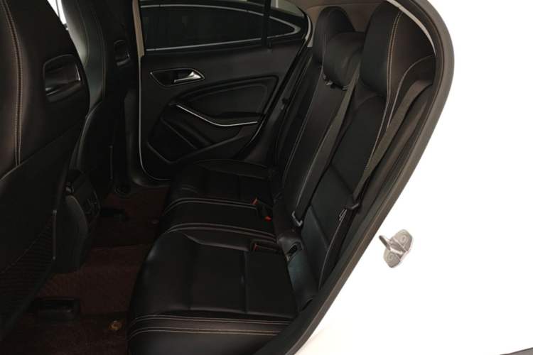 Used Mercedes-Benz GLA 2018 GLA 200 Sport Edition Left Rear Seat