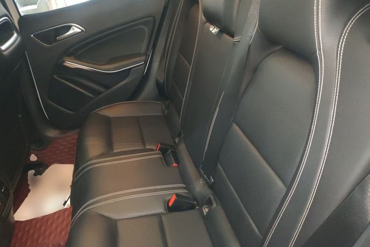 Used Mercedes-Benz GLA 2018 GLA 200 Fashion Model Left Rear Seat