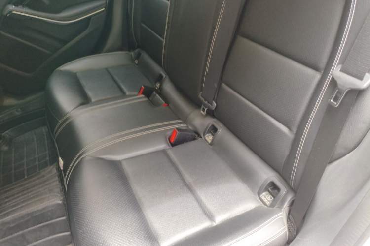 Used Mercedes-Benz GLA 2018 GLA 200 Fashion Model Left Rear Seat