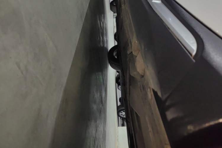 Used Mercedes-Benz GLA 2018 GLA 200 Sport Edition Left Side Sill