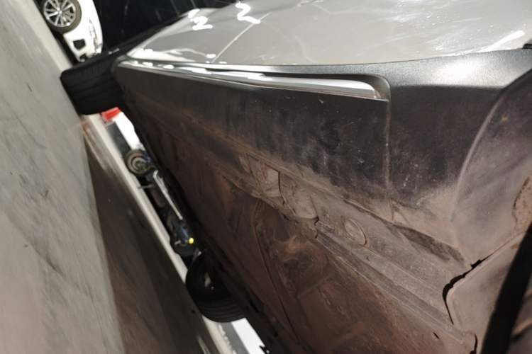 Used Mercedes-Benz GLA 2018 GLA 200 Fashion Model Left Side Sill