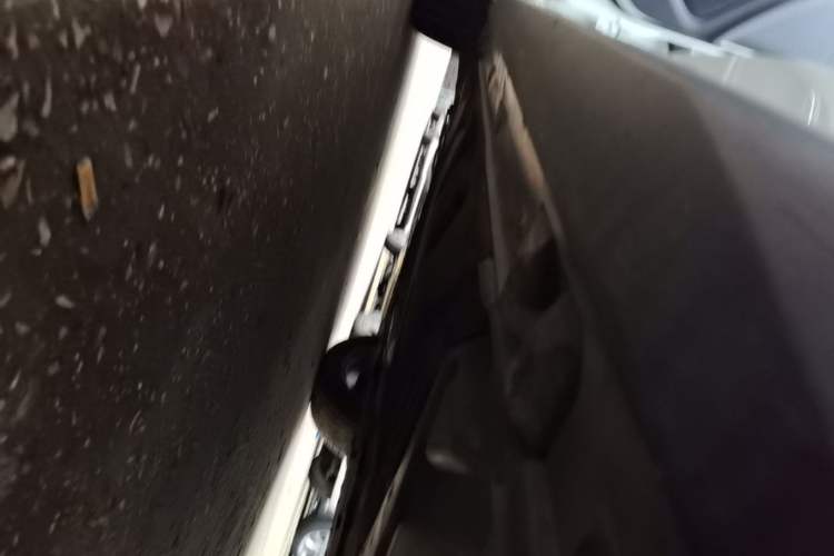 Used Mercedes-Benz GLA 2018 GLA 200 Fashion Model Left Side Sill