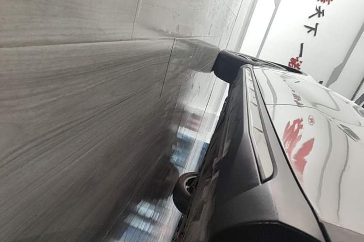 Used Mercedes-Benz GLA 2018 GLA 200 Fashion Model Left Side Sill