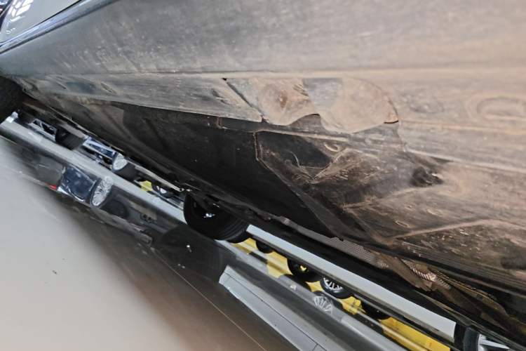 Used Mercedes-Benz GLA 2018 GLA 200 Fashion Model Left Side Sill