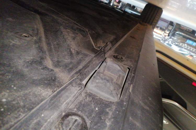 Used Mercedes-Benz GLA 2018 GLA 200 Fashion Model Left Side Sill