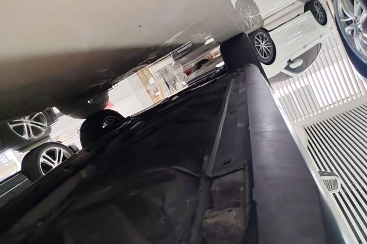 Used Mercedes-Benz GLA 2018 GLA 200 Fashion Model Left Side Sill