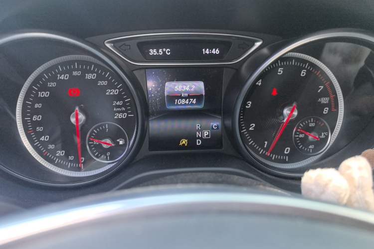 Used Mercedes-Benz GLA 2018 GLA 200 Polar Limited Edition Odometer Close Up