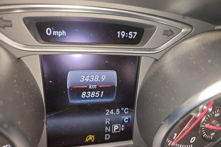 Used Mercedes-Benz GLA 2018 GLA 200 Fashion Model Odometer Close Up
