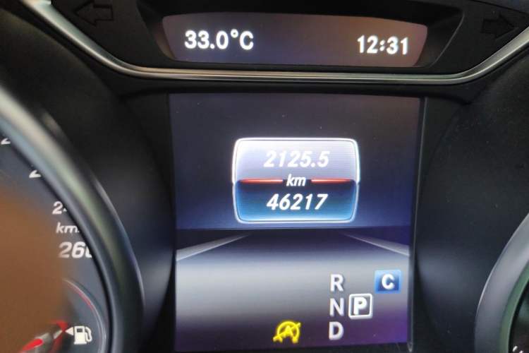 Used Mercedes-Benz GLA 2018 GLA 200 Sport Edition Odometer Close Up