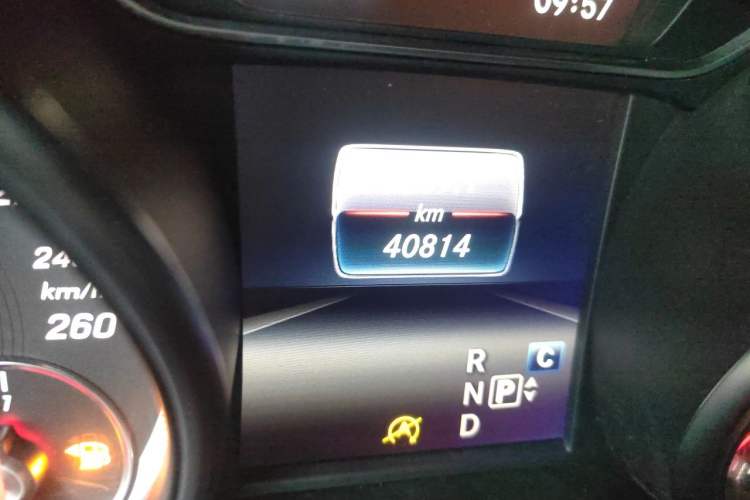 Used Mercedes-Benz GLA 2018 GLA 200 Polar Limited Edition Odometer Close Up