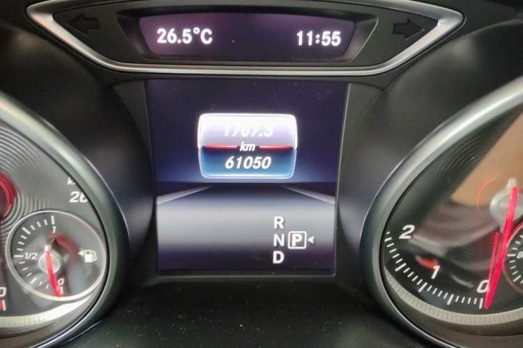 Used Mercedes-Benz GLA 2018 GLA 200 Fashion Model Odometer Close Up