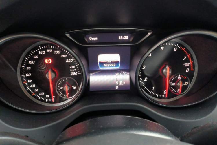 Used Mercedes-Benz GLA 2018 GLA 200 Sport Edition Odometer Close Up
