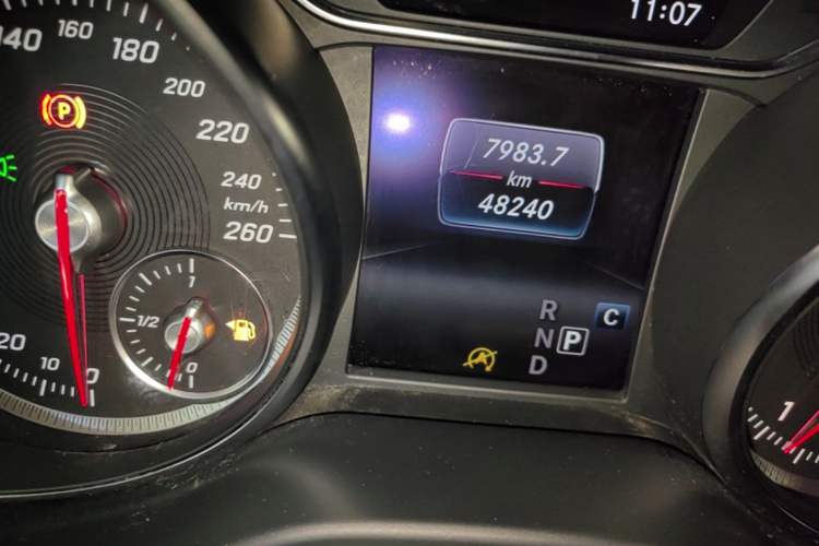 Used Mercedes-Benz GLA 2018 GLA 200 Fashion Model Odometer Close Up