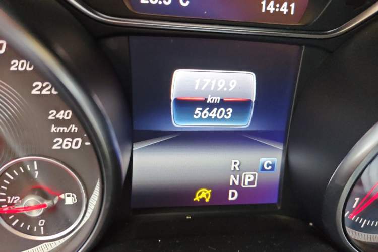 Used Mercedes-Benz GLA 2018 GLA 200 Sport Edition Odometer Close Up