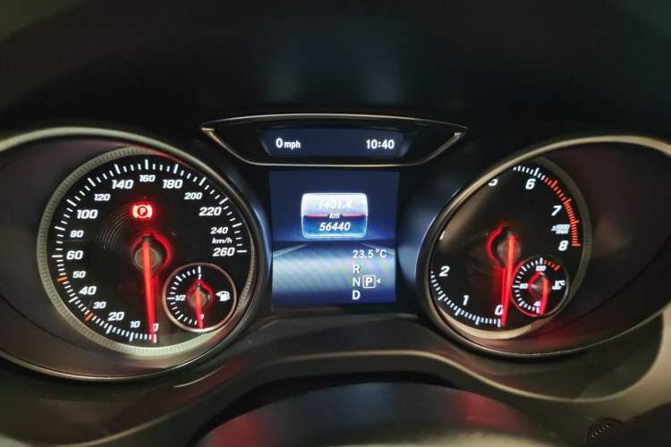 Used Mercedes-Benz GLA 2018 GLA 220 4MATIC Sport Edition Odometer Close Up