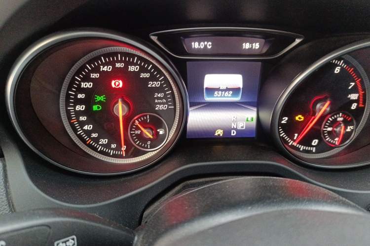 Used Mercedes-Benz GLA 2018 GLA 200 Sport Edition Odometer Close Up