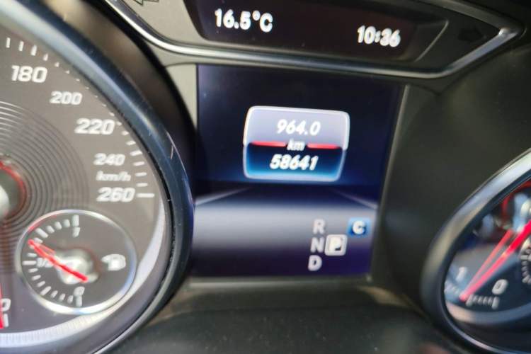 Used Mercedes-Benz GLA 2018 GLA 200 Sport Edition Odometer Close Up