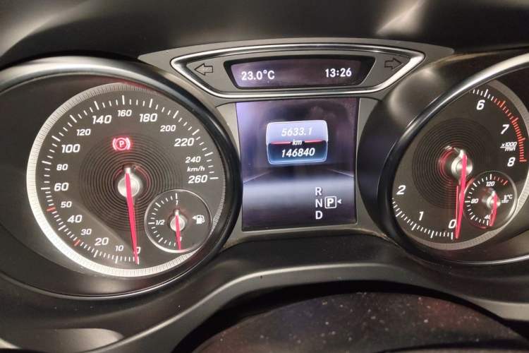 Used Mercedes-Benz GLA 2018 GLA 200 Sport Edition Odometer Close Up