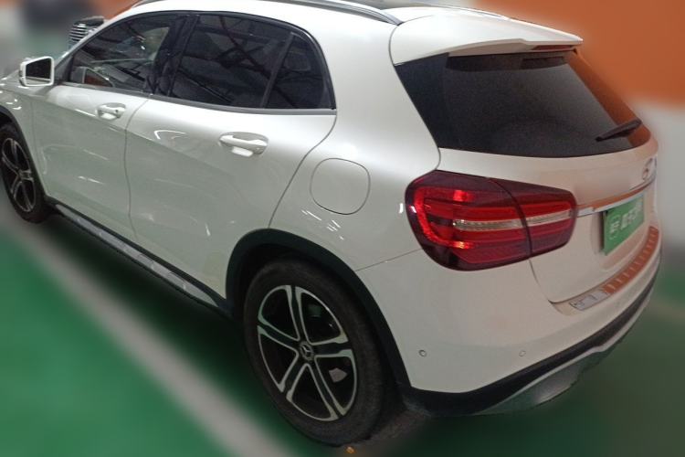 Used Mercedes-Benz GLA 2018 GLA 200 Fashion Model Rear Left 45 Deg