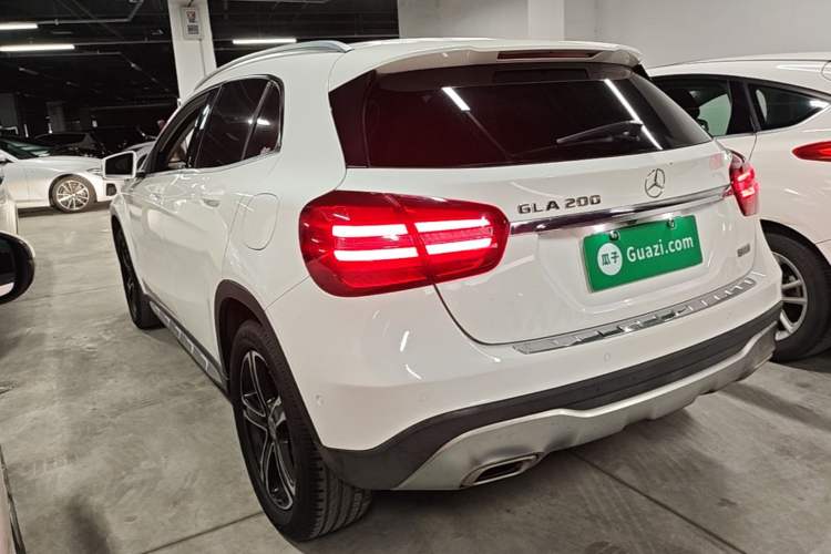 Used Mercedes-Benz GLA 2018 GLA 200 Fashion Model Rear Left 45 Deg