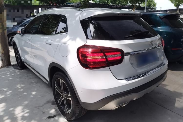 Used Mercedes-Benz GLA 2018 GLA 200 Fashion Model Rear Left 45 Deg