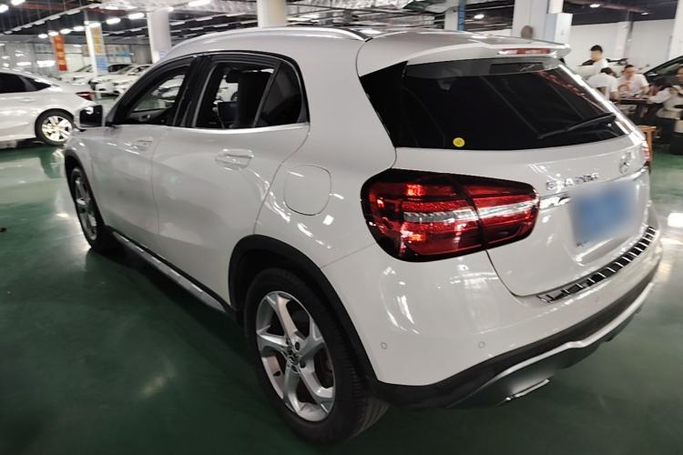 Used Mercedes-Benz GLA 2018 GLA 200 Sport Edition Rear Left 45 Deg