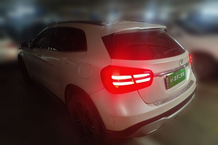 Used Mercedes-Benz GLA 2018 GLA 200 Fashion Model Rear Left 45 Deg