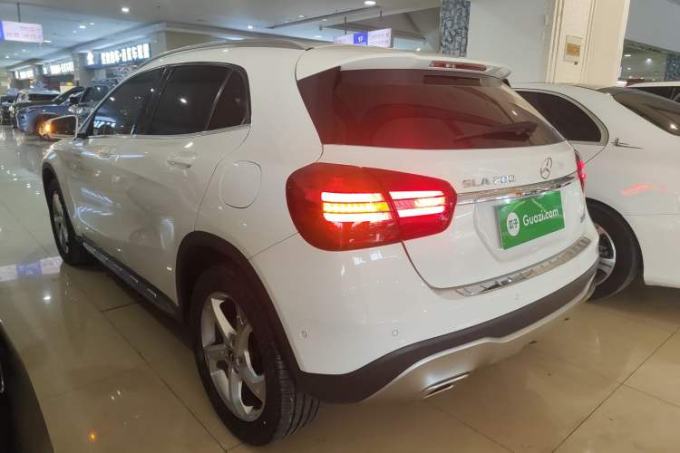 Used Mercedes-Benz GLA 2018 GLA 200 Sport Edition Rear Left 45 Deg