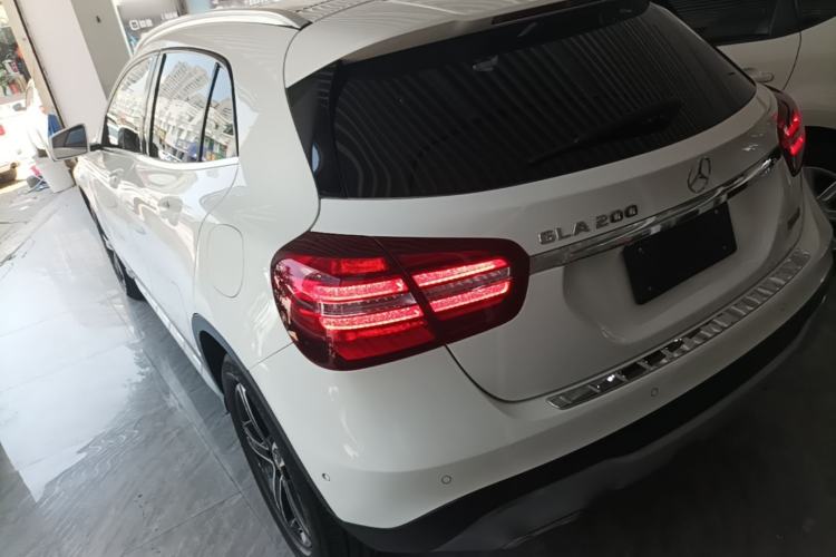 Used Mercedes-Benz GLA 2018 GLA 200 Fashion Model Rear Left 45 Deg