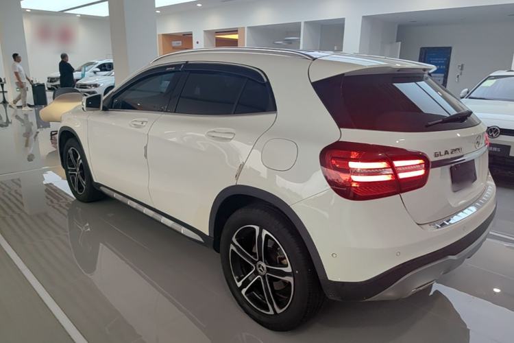 Used Mercedes-Benz GLA 2018 GLA 200 Fashion Model Rear Left 45 Deg